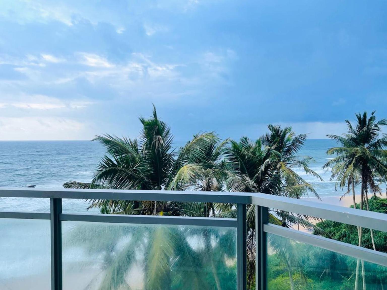 גאלה Hasara Oceanfront Apartments מראה חיצוני תמונה